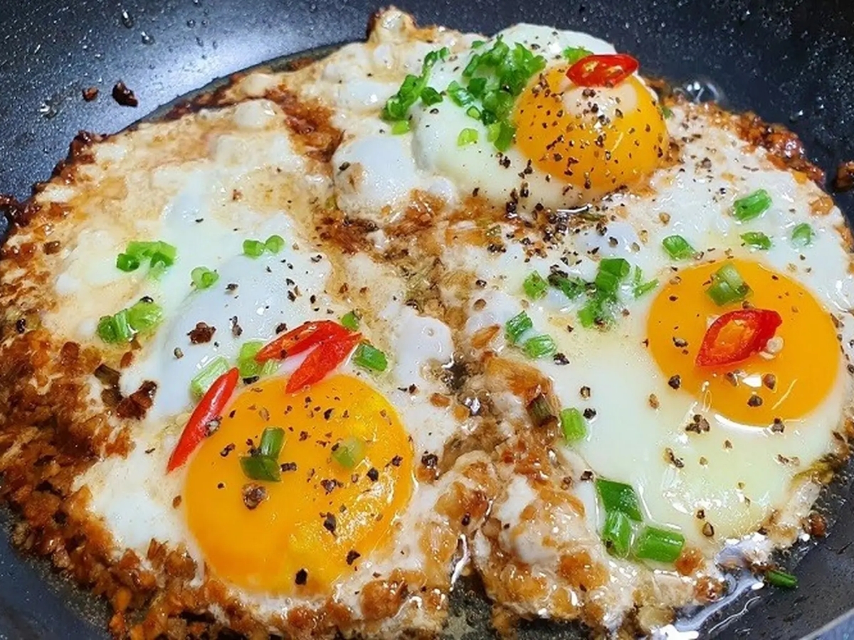 1 quả trứng bao nhiêu calo