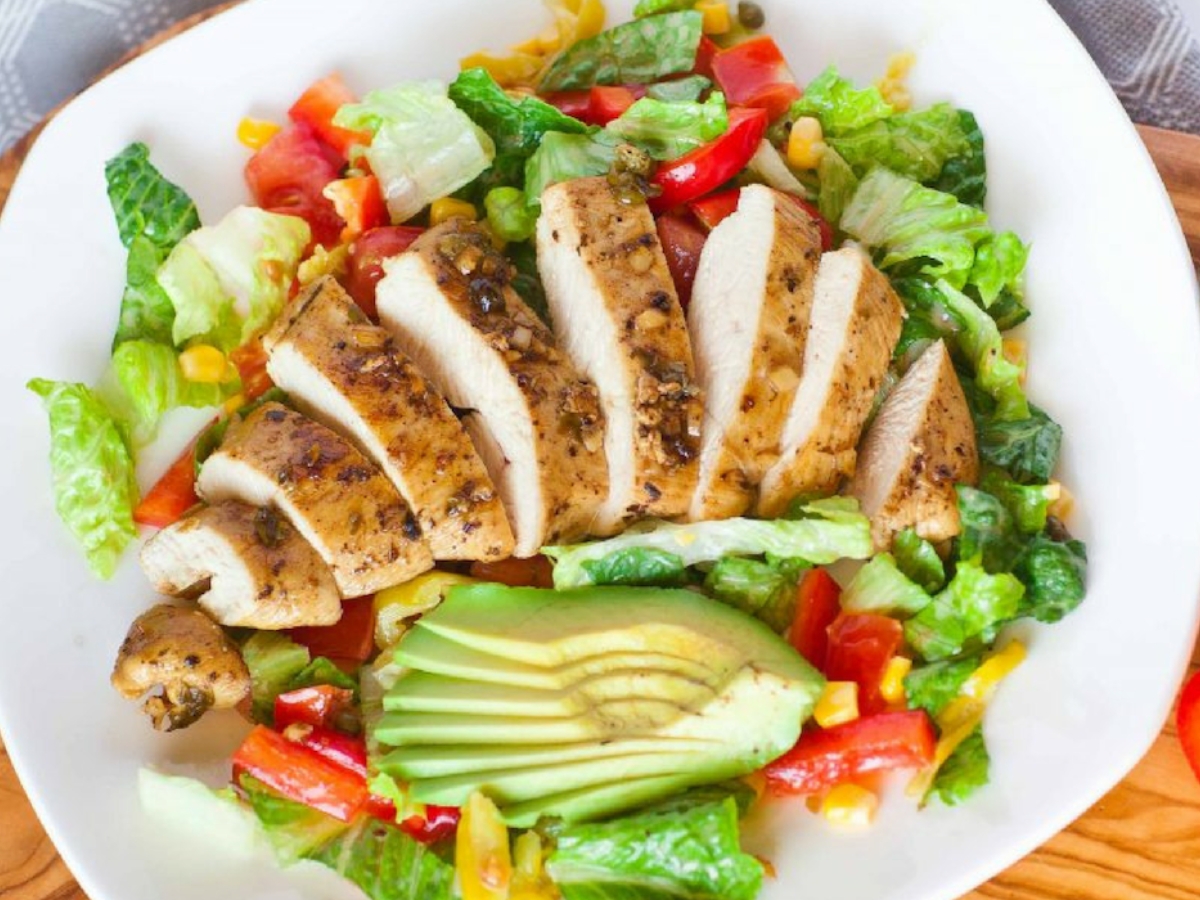 100g ức gà bao nhiêu calo