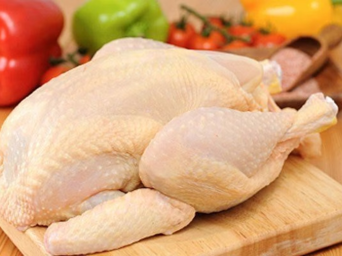 100g ức gà bao nhiêu calo