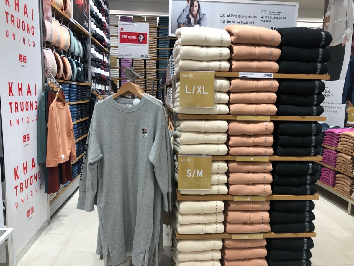 Uniqlo là cái tên không thể bỏ qua khi nói về thời trang ứng dụng công nghệ