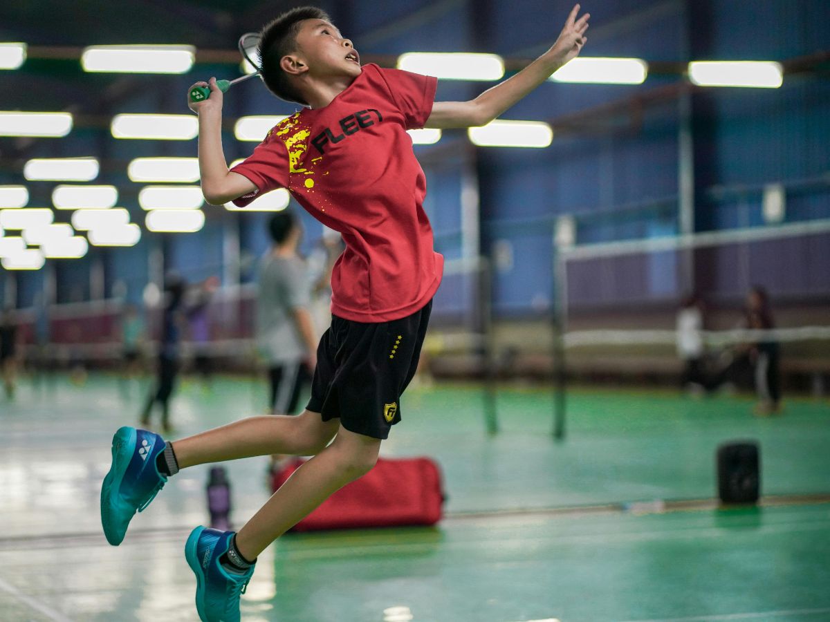 Mỗi sân cầu lông đều có ưu và nhược điểm riêng