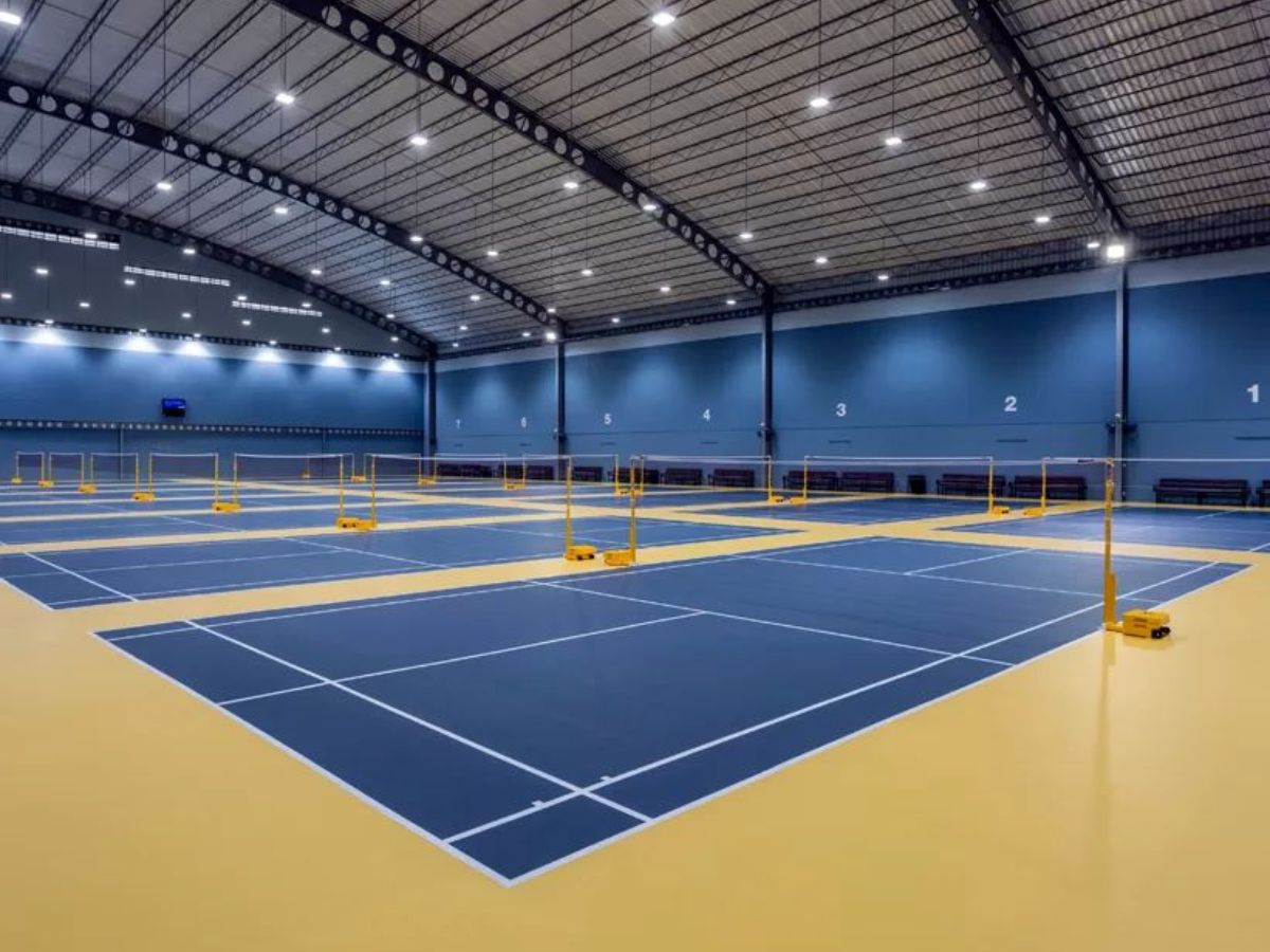 Các sân cầu lông được đầu tư để tăng trải nghiệm của người chơi