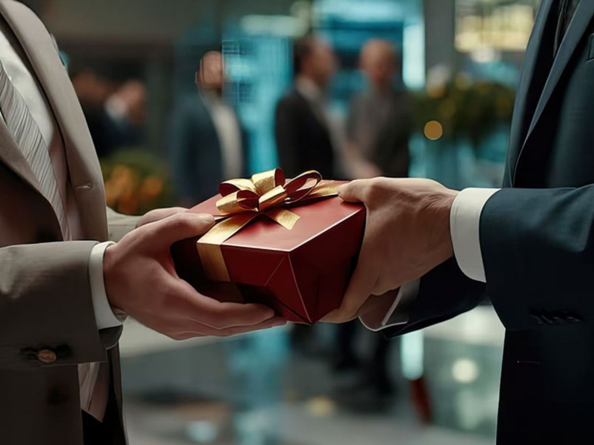 Tìm kiếm top quà tặng doanh nghiệp ý nghĩa, thiết thực