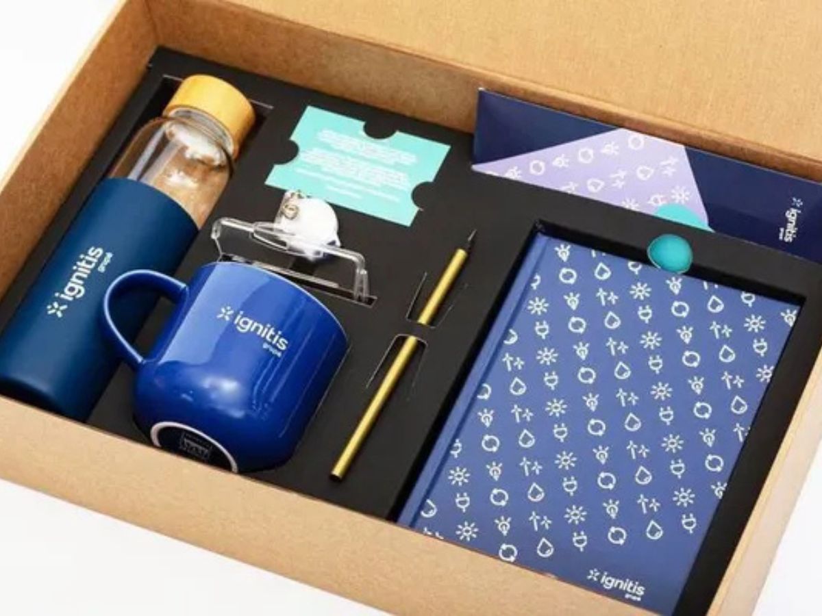 Khám phá ngay Top quà tặng lưu niệm cho doanh nghiệp độc đáo