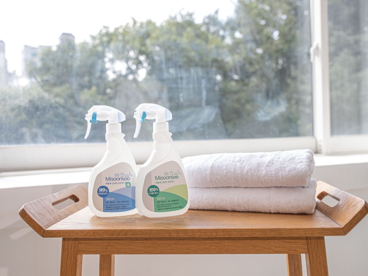 Bình xịt vừa giúp làm phẳng vừa giúp lưu hương