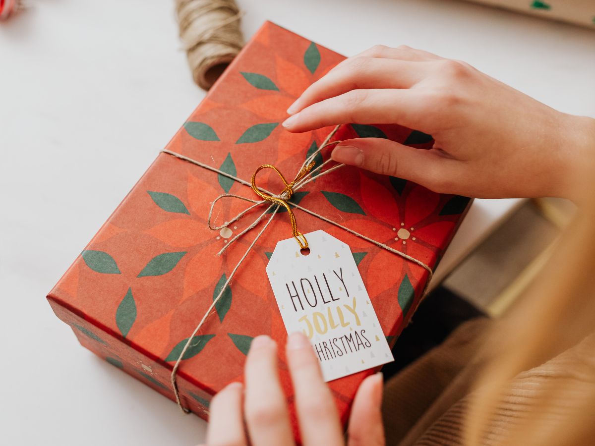 Món quà doanh nghiệp giúp khích lệ tinh thần nhân viên