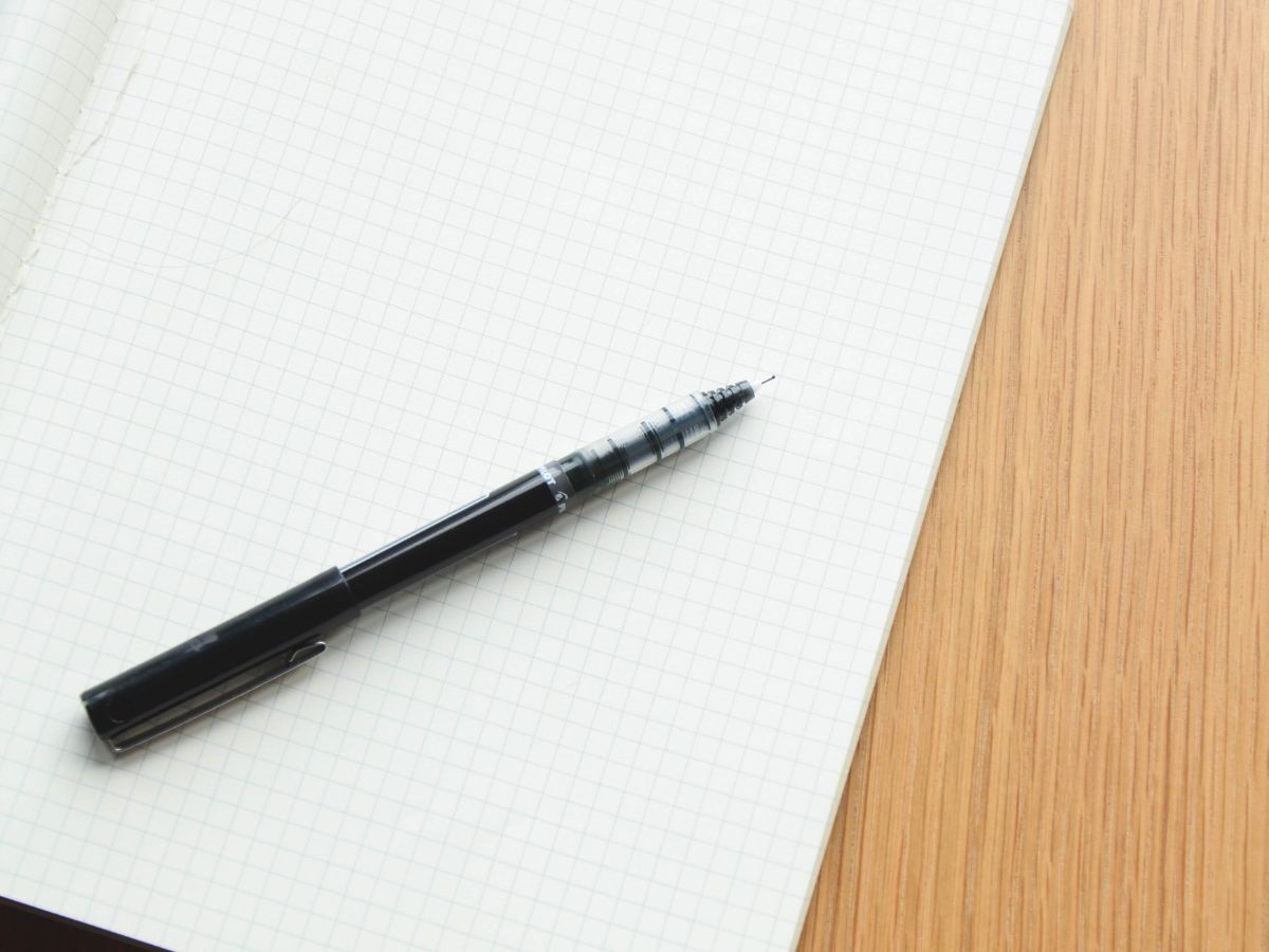 Sổ, bút cũng là lựa chọn quà tặng hay