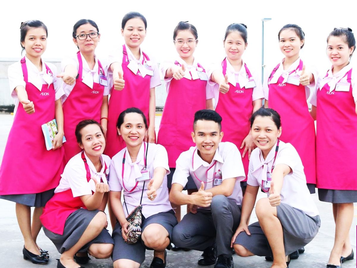 Đồng phục không cần quá cầu kỳ nhưng cần chuyên nghiệp