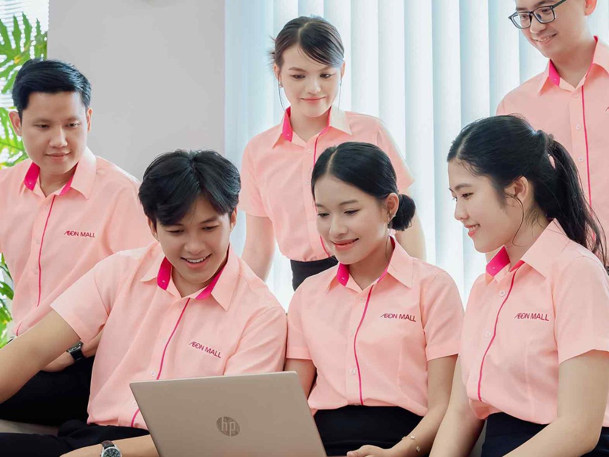 Đồng phục sự kiện cần trang trọng, lịch sự hơn