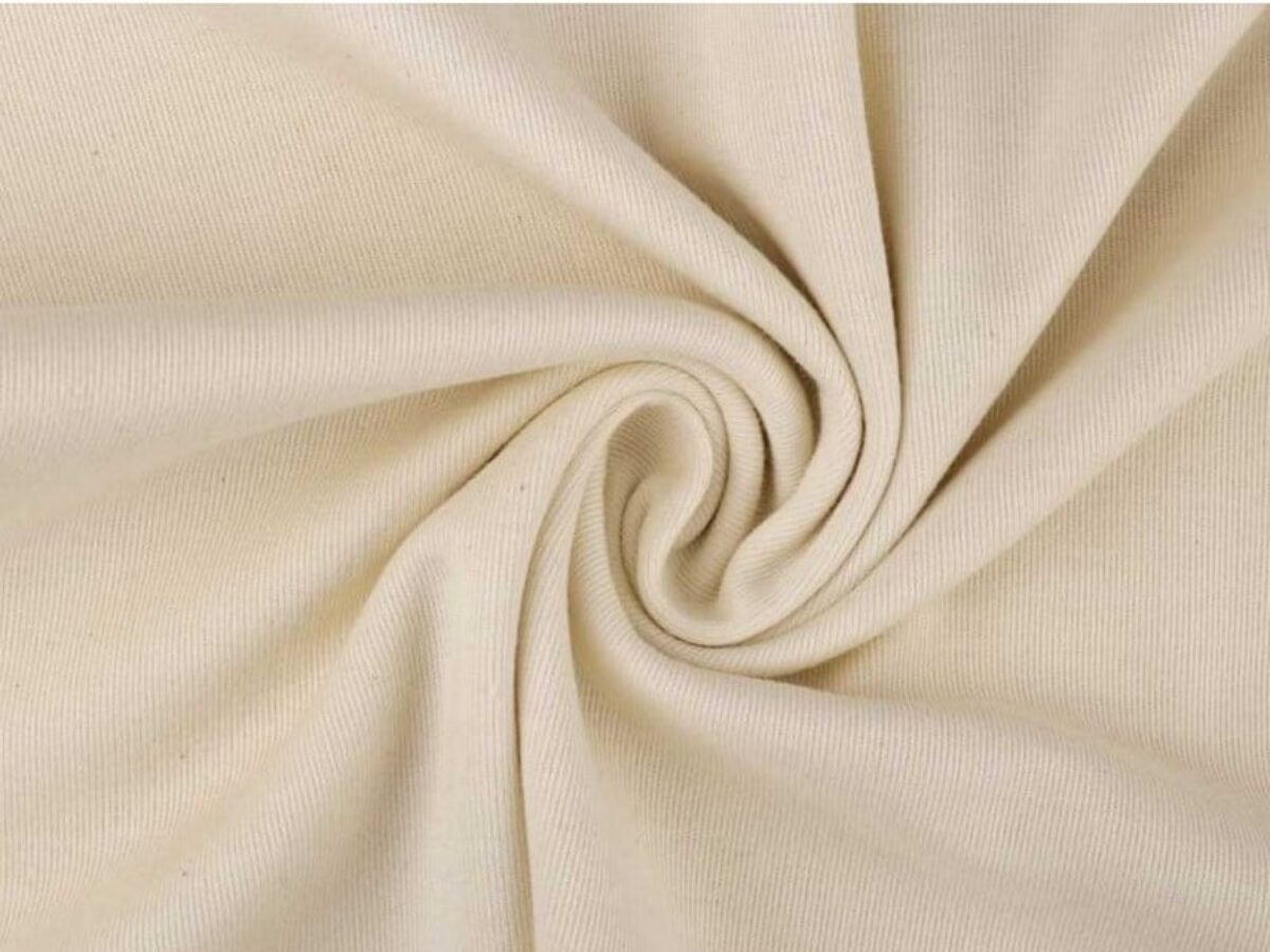 Cận cảnh bề mặt mịn, không xù của vải Cotton Compact