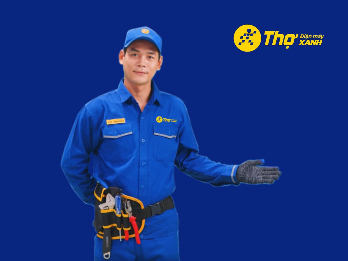 Nhân viên kỹ thuật Điện Máy Xanh