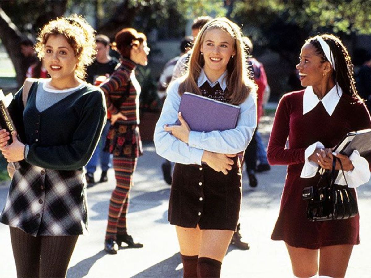 Từ đồng phục học sinh đến phong cách đại học sự trưởng thành trong từng đường nét