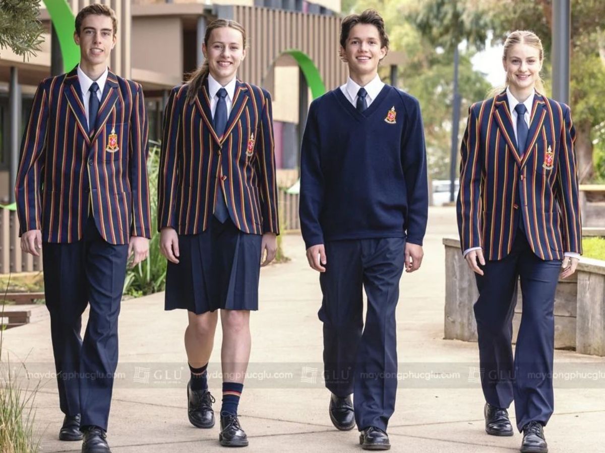 Những lỗi sai cần tránh để không bị dừ khi diện style Preppy