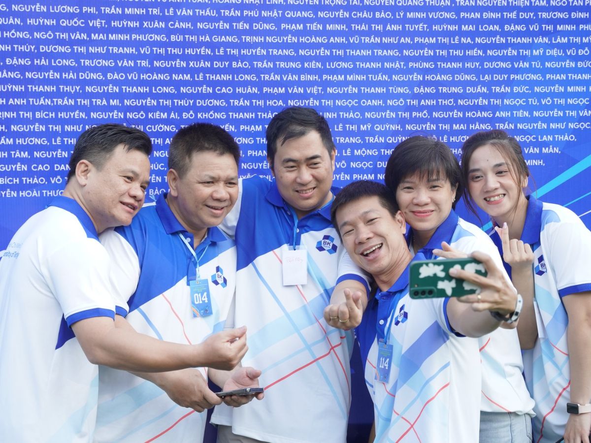 Đồng phục giúp tạo nên sự gắn kết trong cộng đồng sinh viên