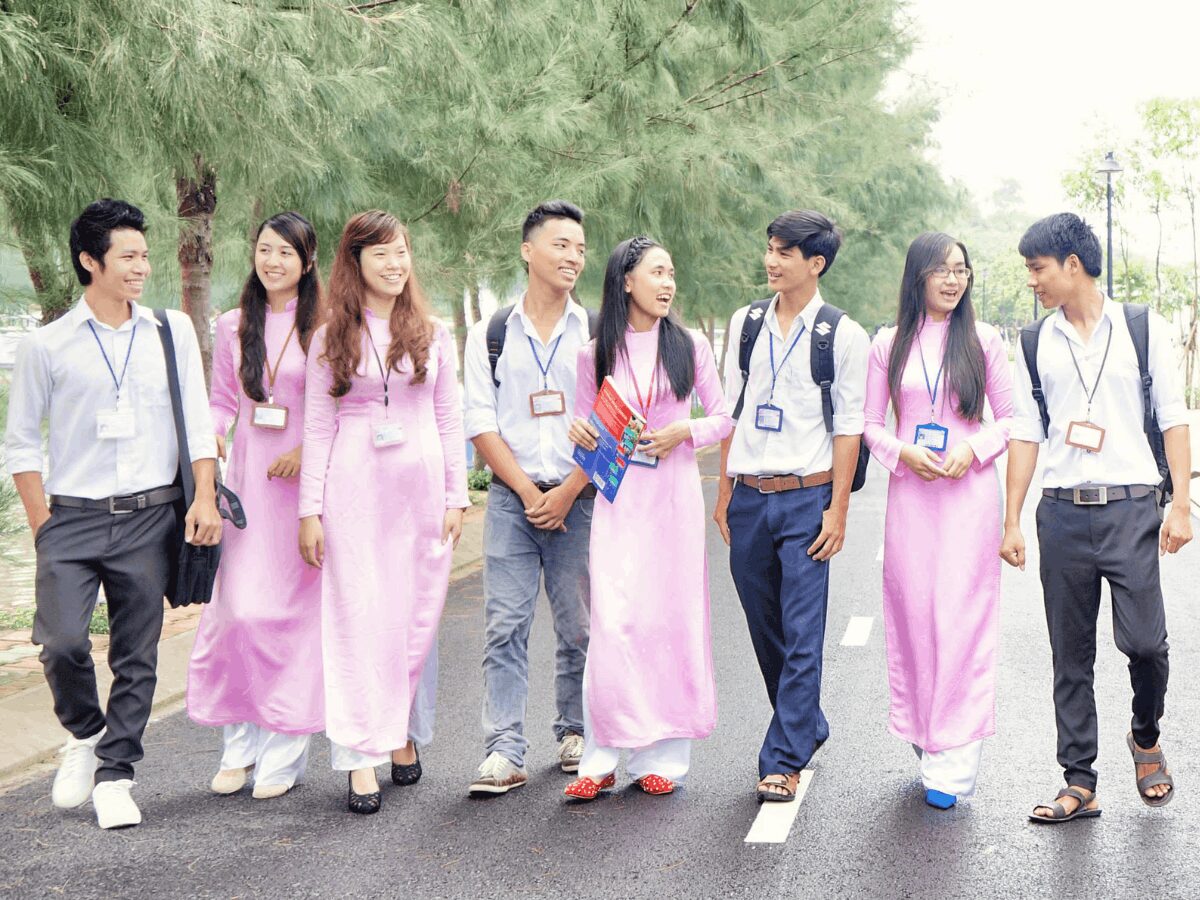 Sinh viên Đại học Tôn Đức Thắng