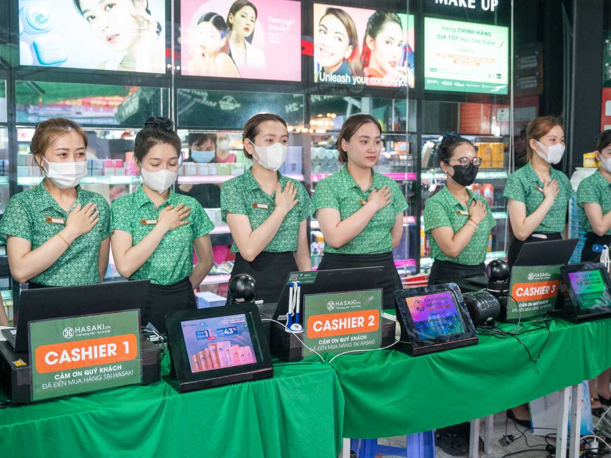 Áo đồng phục nhân viên bán hàng Hasaki