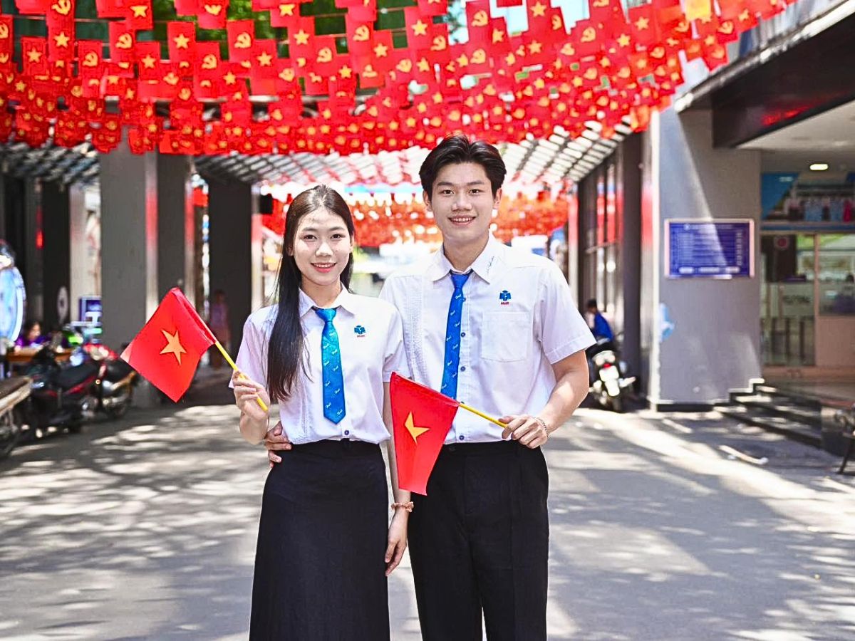 Top mẫu đồng phục Trường Đại học Công thương